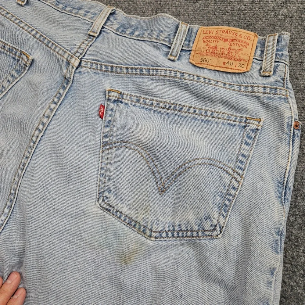Vintage Levis 560 Comfort‎ Fit Jeans Mens 40x30 Light Wash Blue Tapered Leg 90s